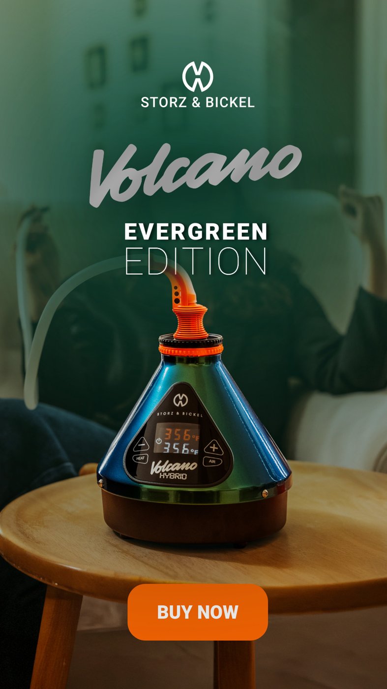 Storz & Bickel's German page ad: The Volcano on a side table, someone using it blurred behind.